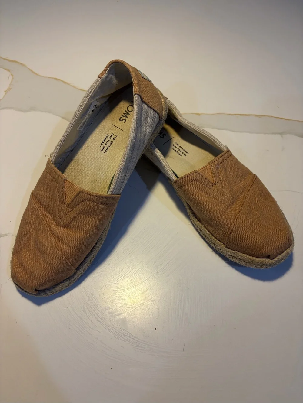 TOMS Alpargata Canvas Espadrille Slip-On Flats Women’s Size 6 Tan Casual Shoes
